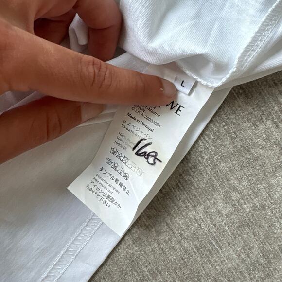 Authentic Loewe Anagram Top - Picture 4 of 4